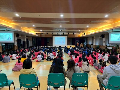 114學年度第二學期-秀峰國小五年級『與作家有約』-《讀四大名著學論語》講座第一場1150303-臺北大學楊奕成老師主講